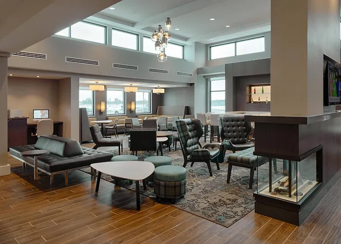 Hotel By Marriott Airport Columbus