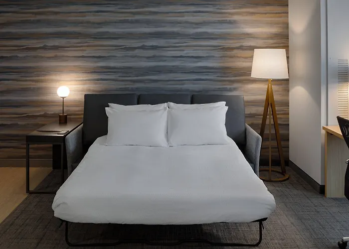 By Marriott Airport 3*