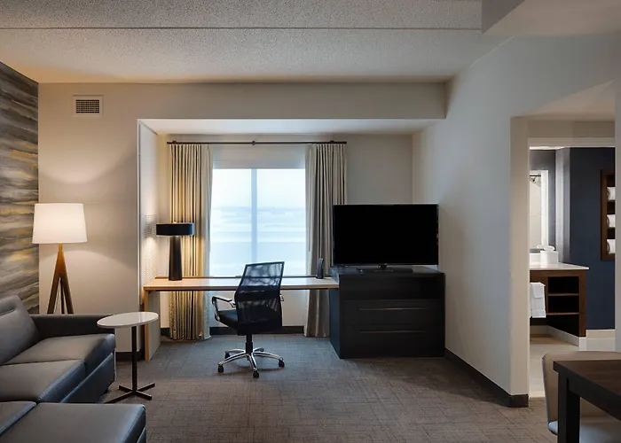Hotel By Marriott Airport Columbus